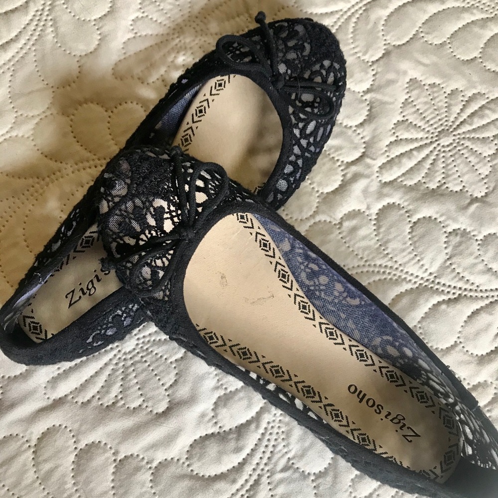 Lacey flats